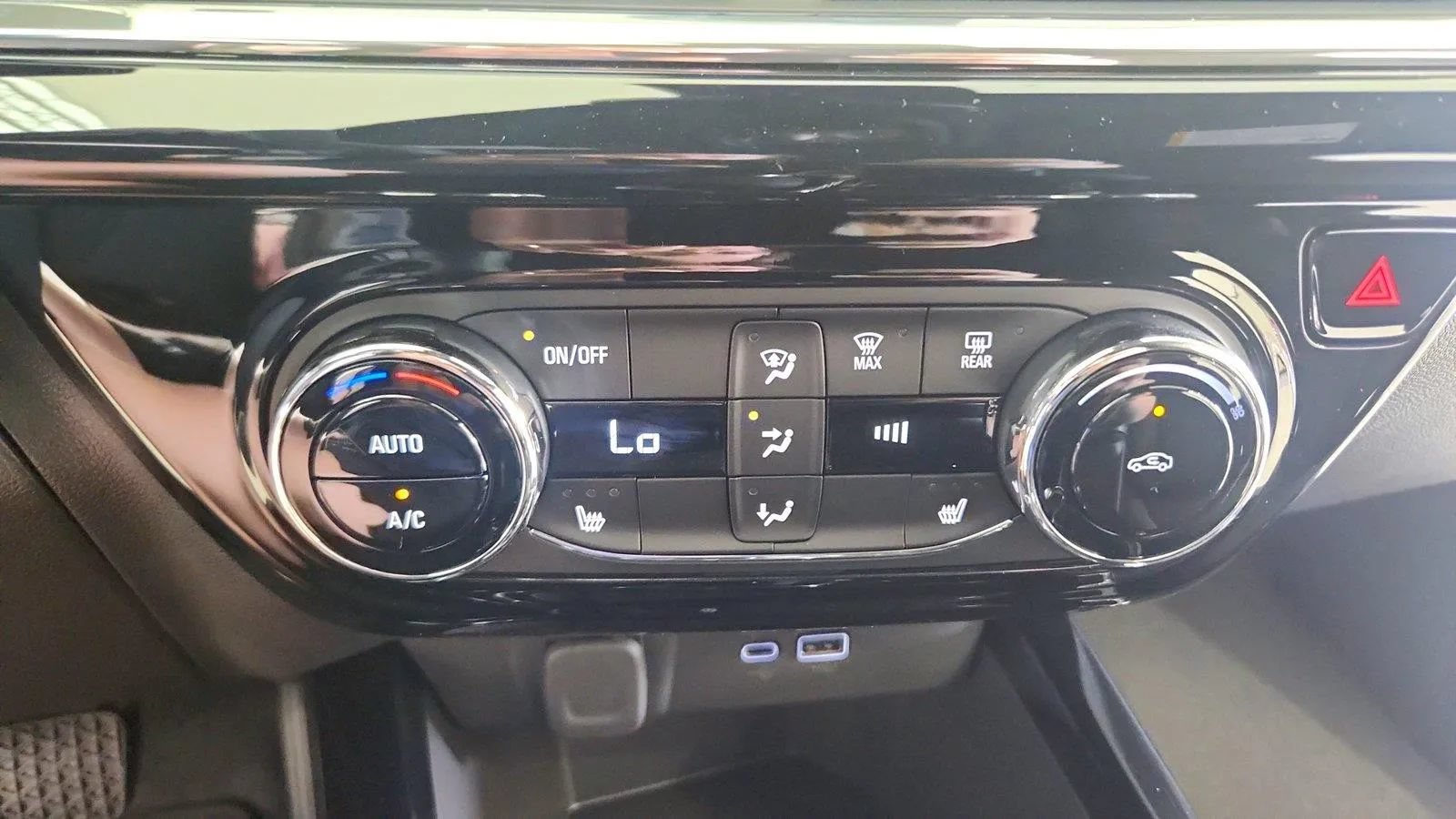 New 2026 Chevrolet Trax RS w/ Driver Confidence Package FWD image 22