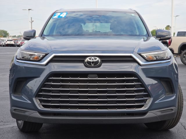 Used 2024 Toyota Grand Highlander AWD image 11