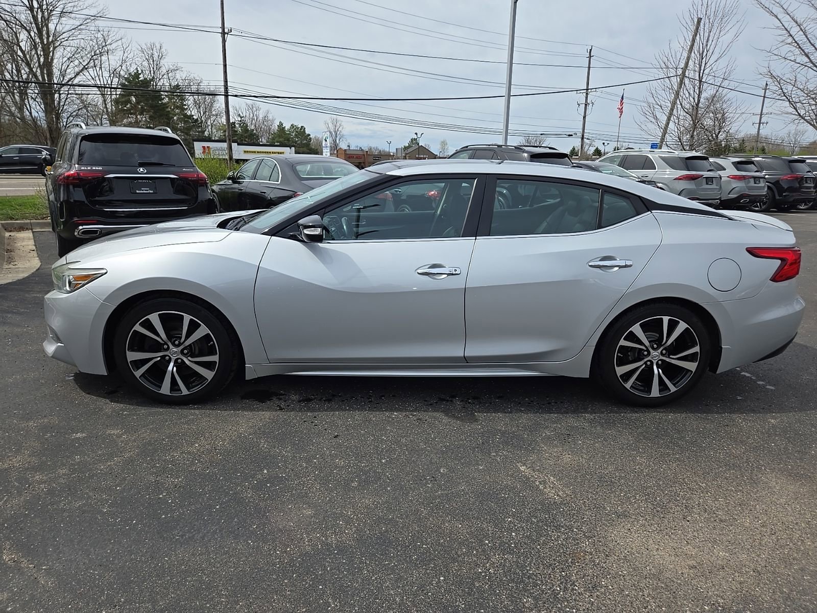 Used 2018 Nissan Maxima 3.5 SL FWD image 3