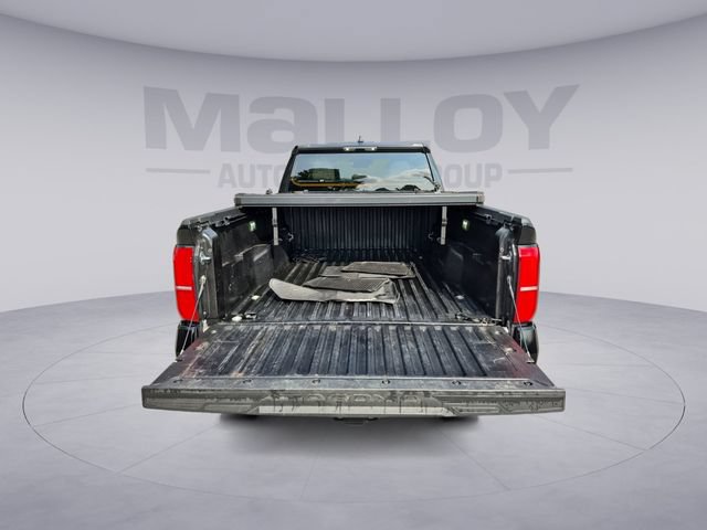 Used 2025 Toyota Tacoma SR5 AWD/4WD image 19