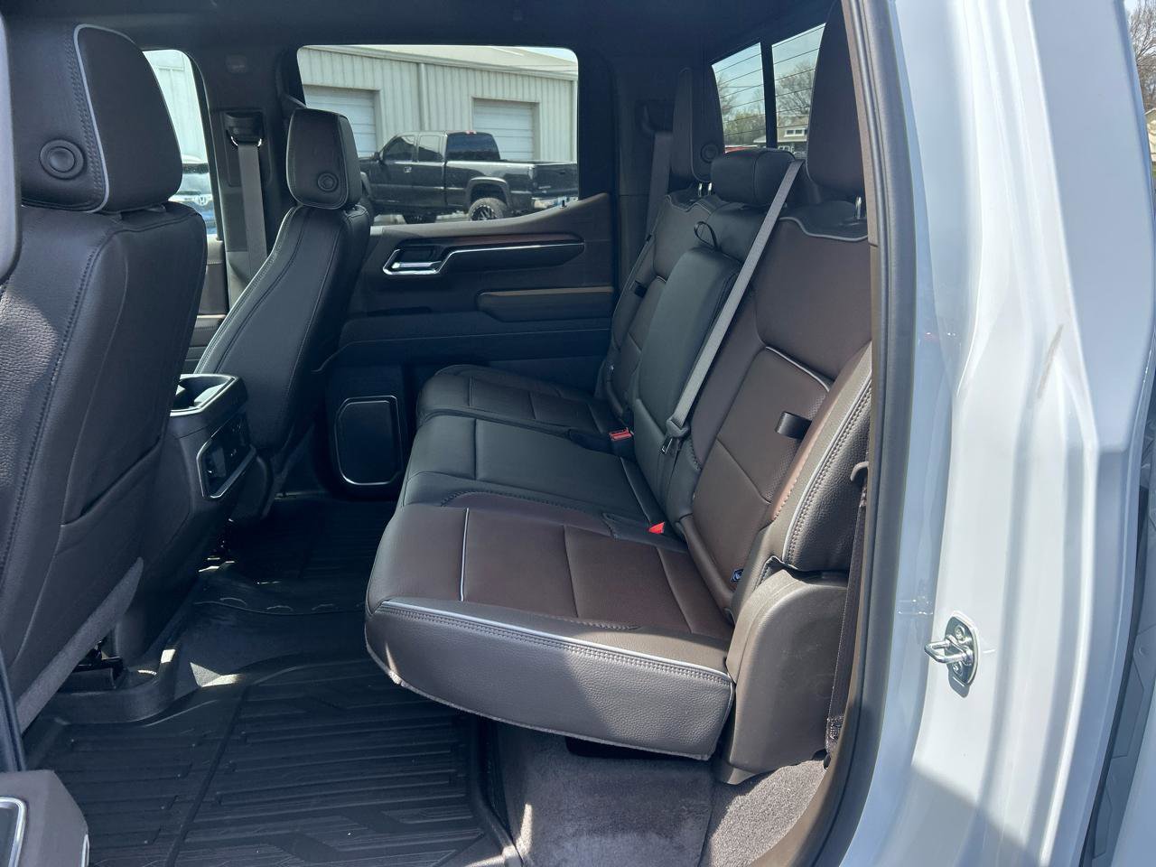 Used 2026 GMC Sierra 1500 Denali w/ Denali Reserve Package image 12