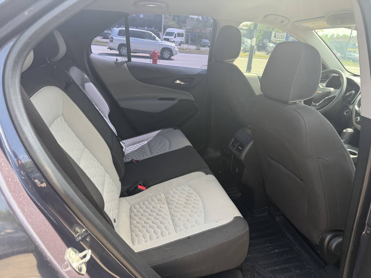 Used 2018 Chevrolet Equinox LS FWD image 9