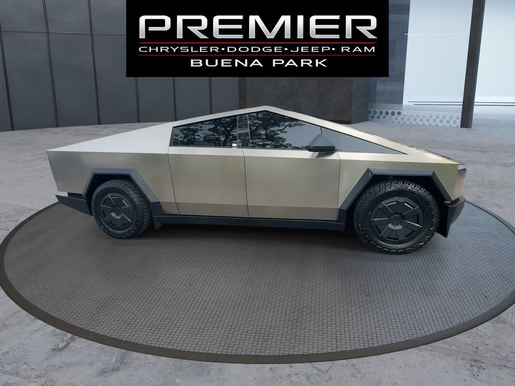 Used 2024 Tesla Cybertruck AWD Crew Cab image 9