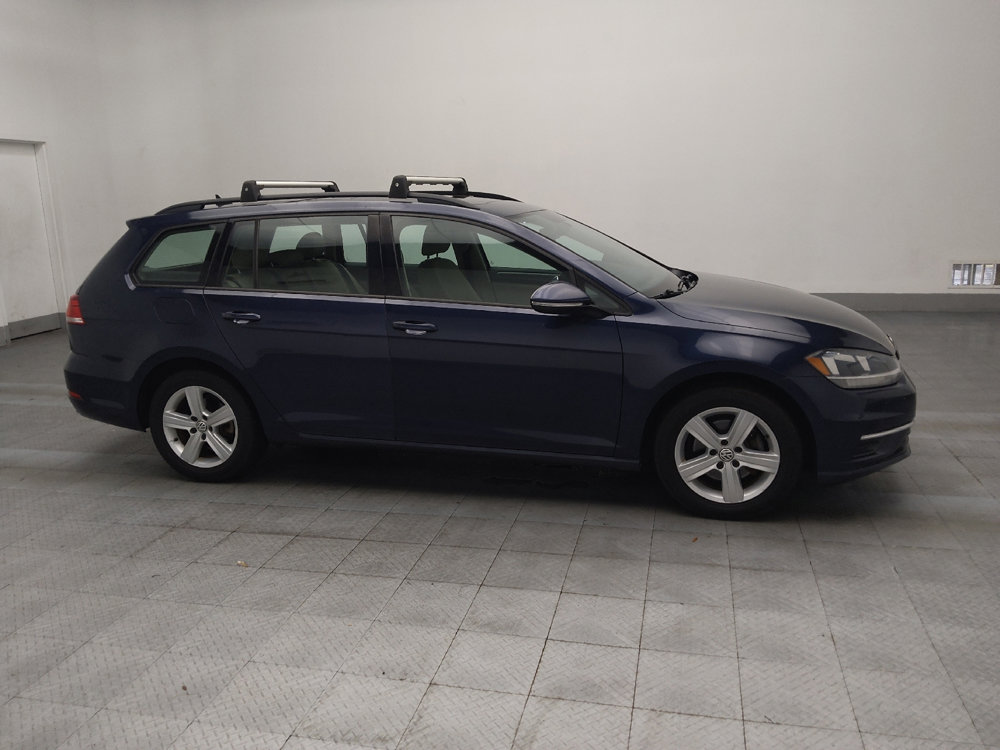 Used 2018 Volkswagen Golf SE image 11