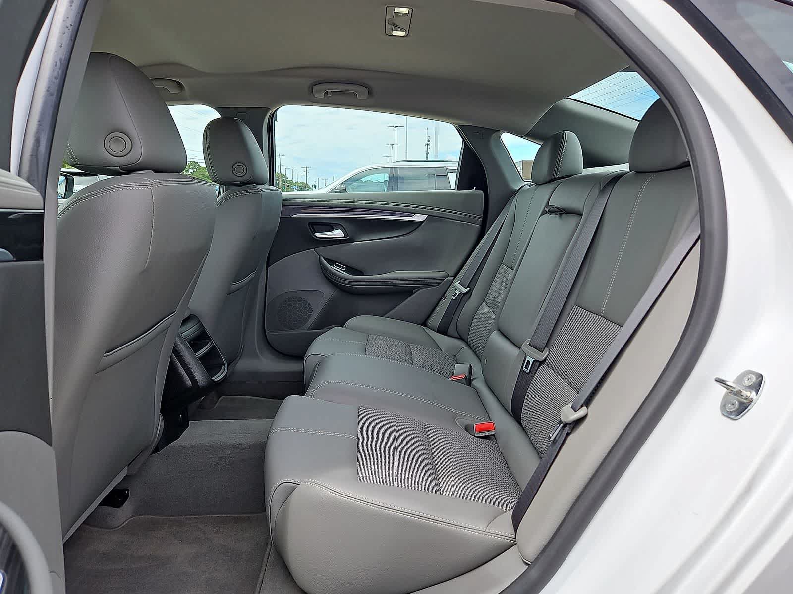 Certified 2019 Chevrolet Impala LS FWD image 28