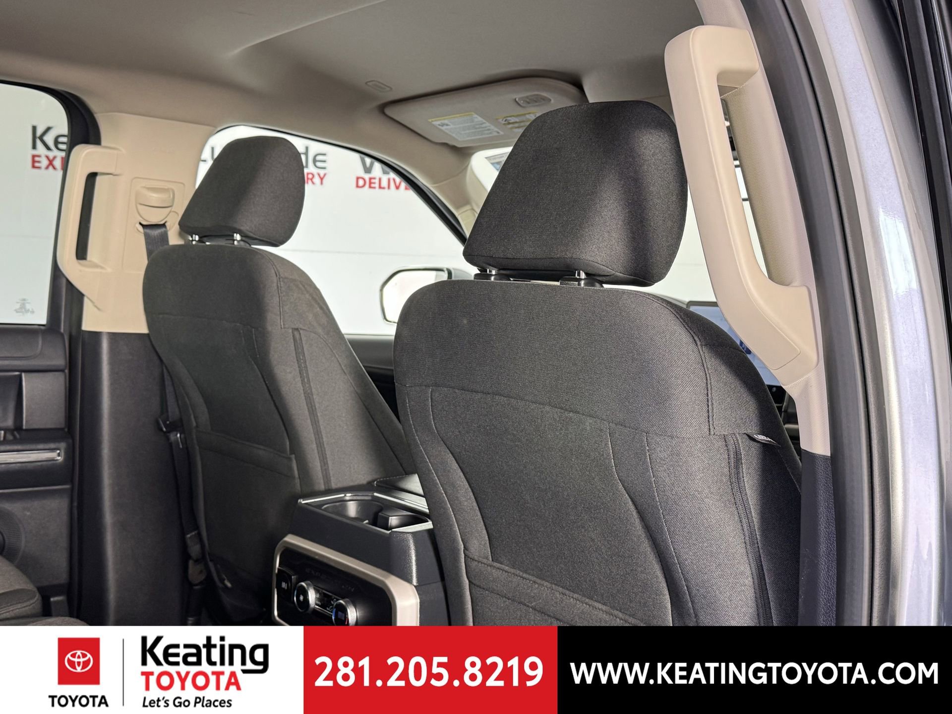 Used 2024 Ford Expedition XLT image 19