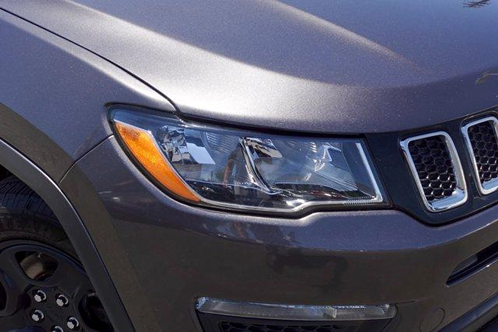 Used 2019 Jeep Compass Sport FWD video 2