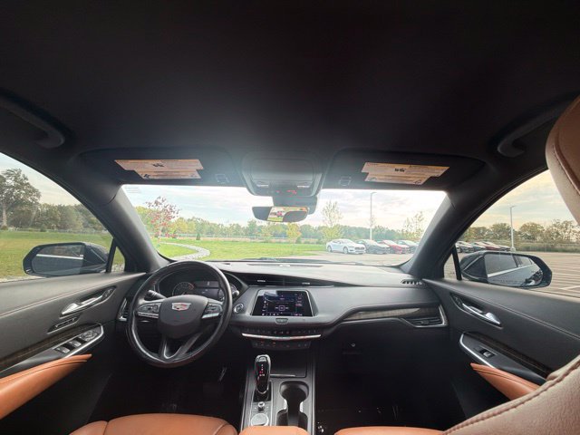 Used 2020 Cadillac XT4 Premium Luxury w/ Enhanced Visibility Package FWD image 21