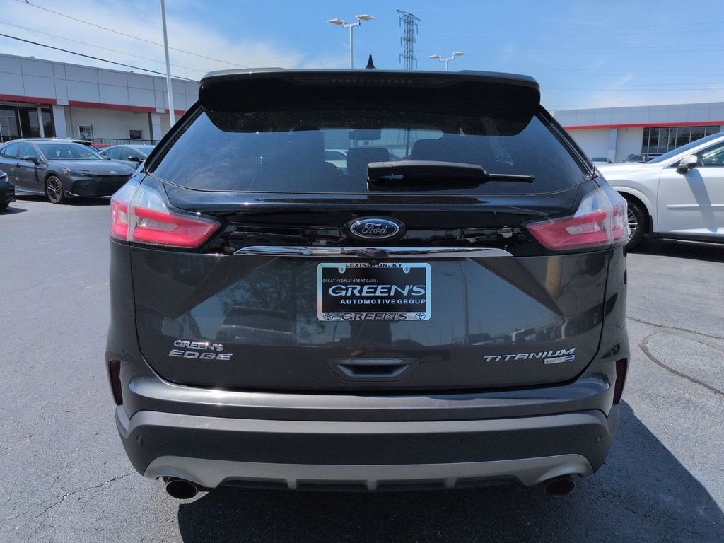 Used 2020 Ford Edge Titanium AWD/4WD image 4