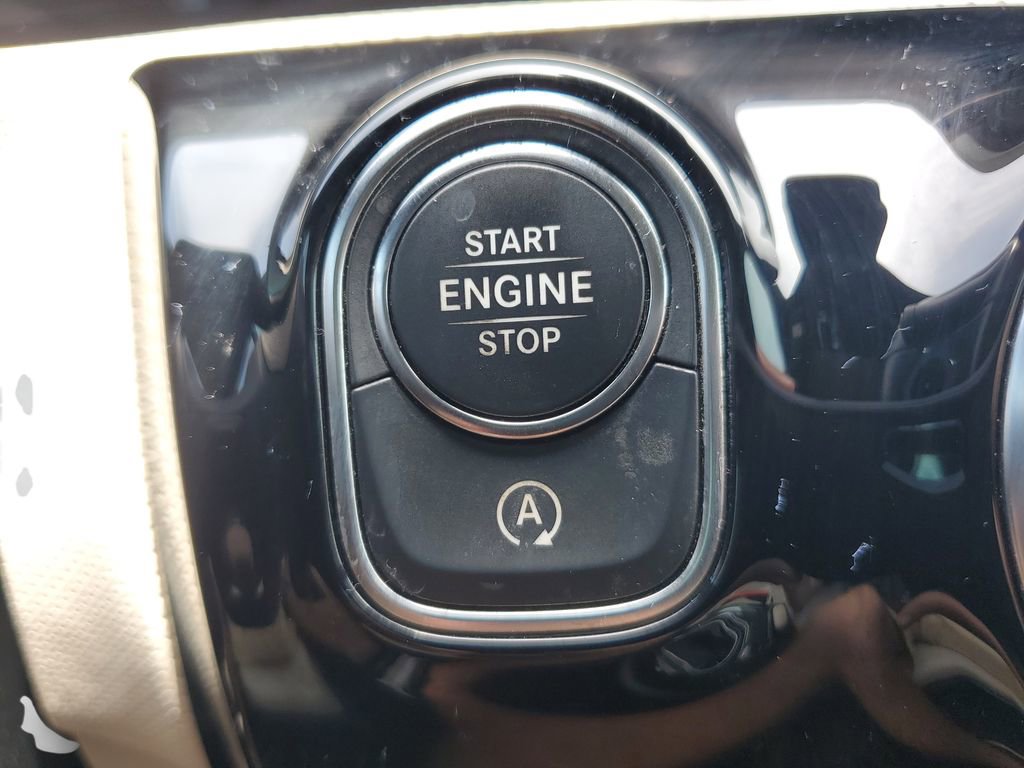 Used 2020 Mercedes-Benz CLA 250 image 28