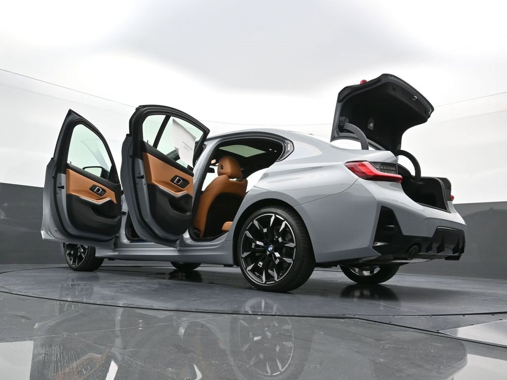 New 2025 BMW 330i xDrive Sedan w/ M Sport Package image 44