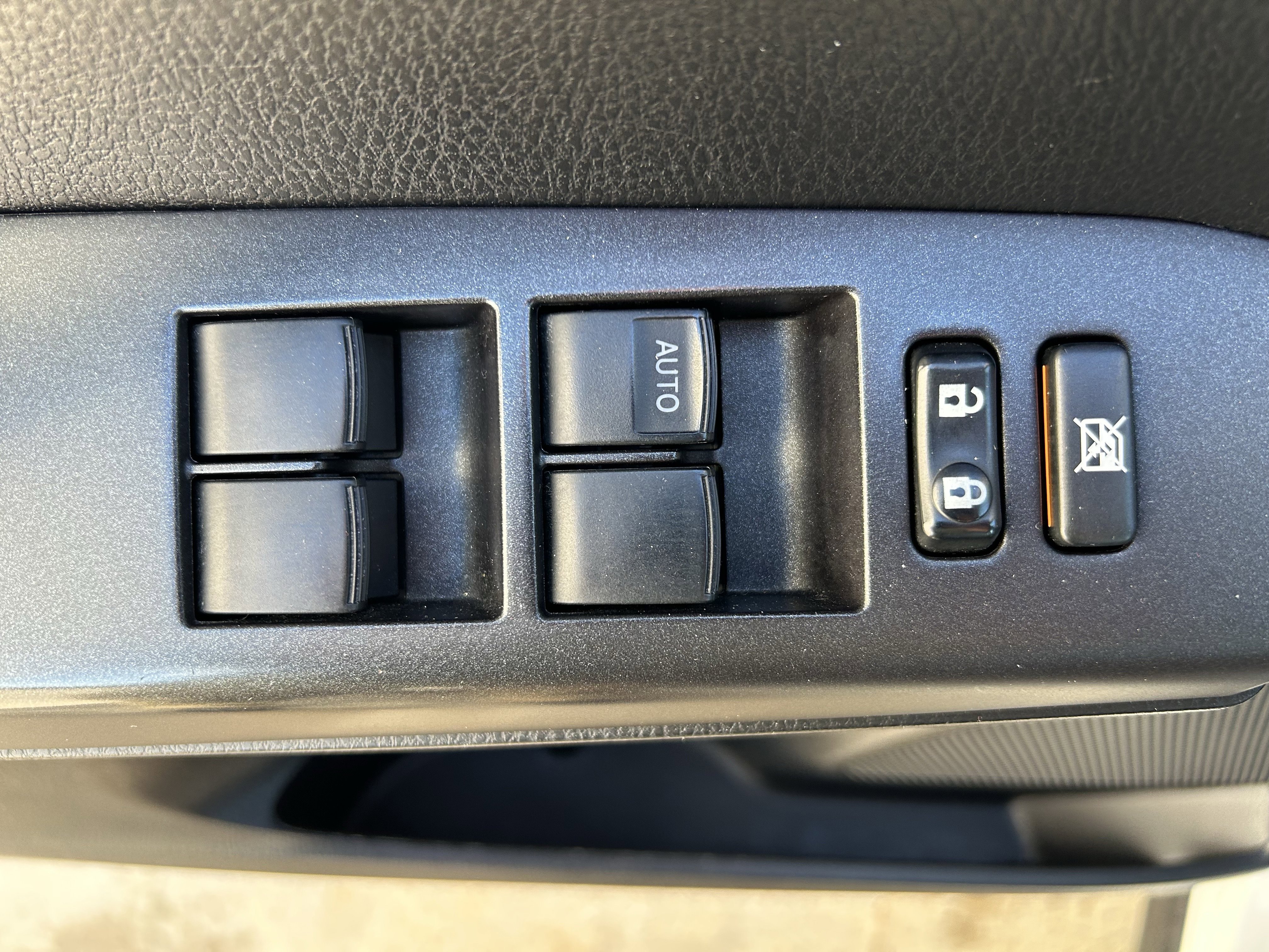 Certified 2018 Toyota RAV4 XLE image 17