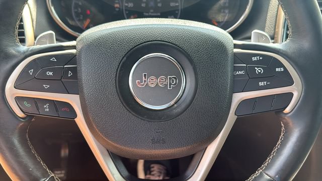 Used 2017 Jeep Grand Cherokee Limited AWD/4WD image 16