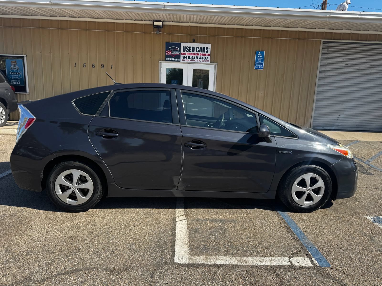 Used 2013 Toyota Prius Three FWD image 3