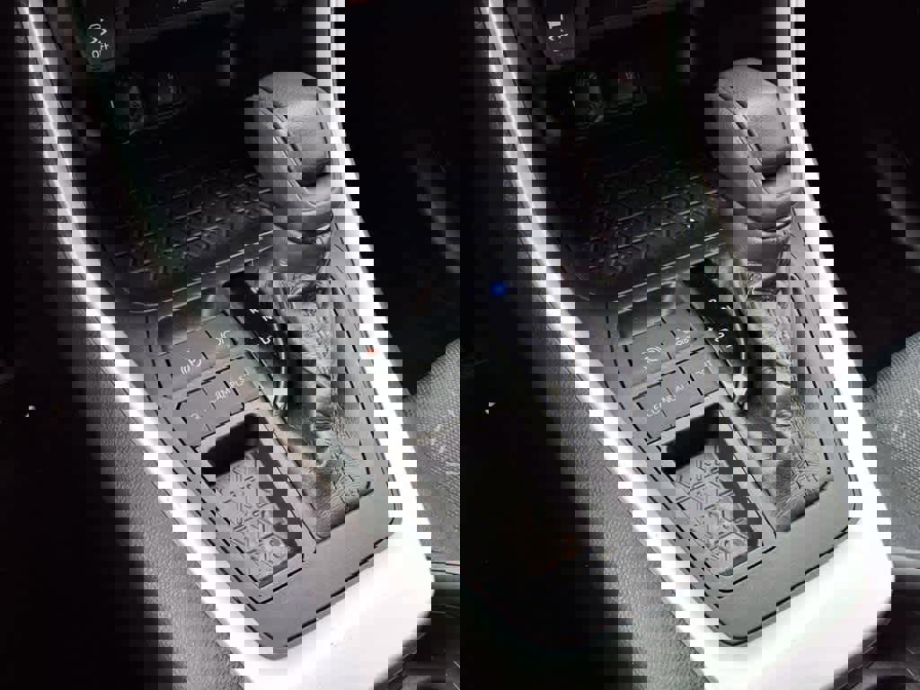 Used 2021 Toyota RAV4 XLE image 22