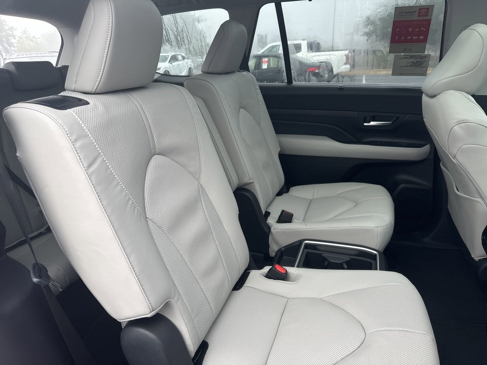 New 2024 Toyota Grand Highlander AWD image 31