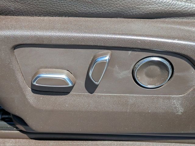 Used 2021 GMC Yukon Denali w/ Denali Premium Package image 17