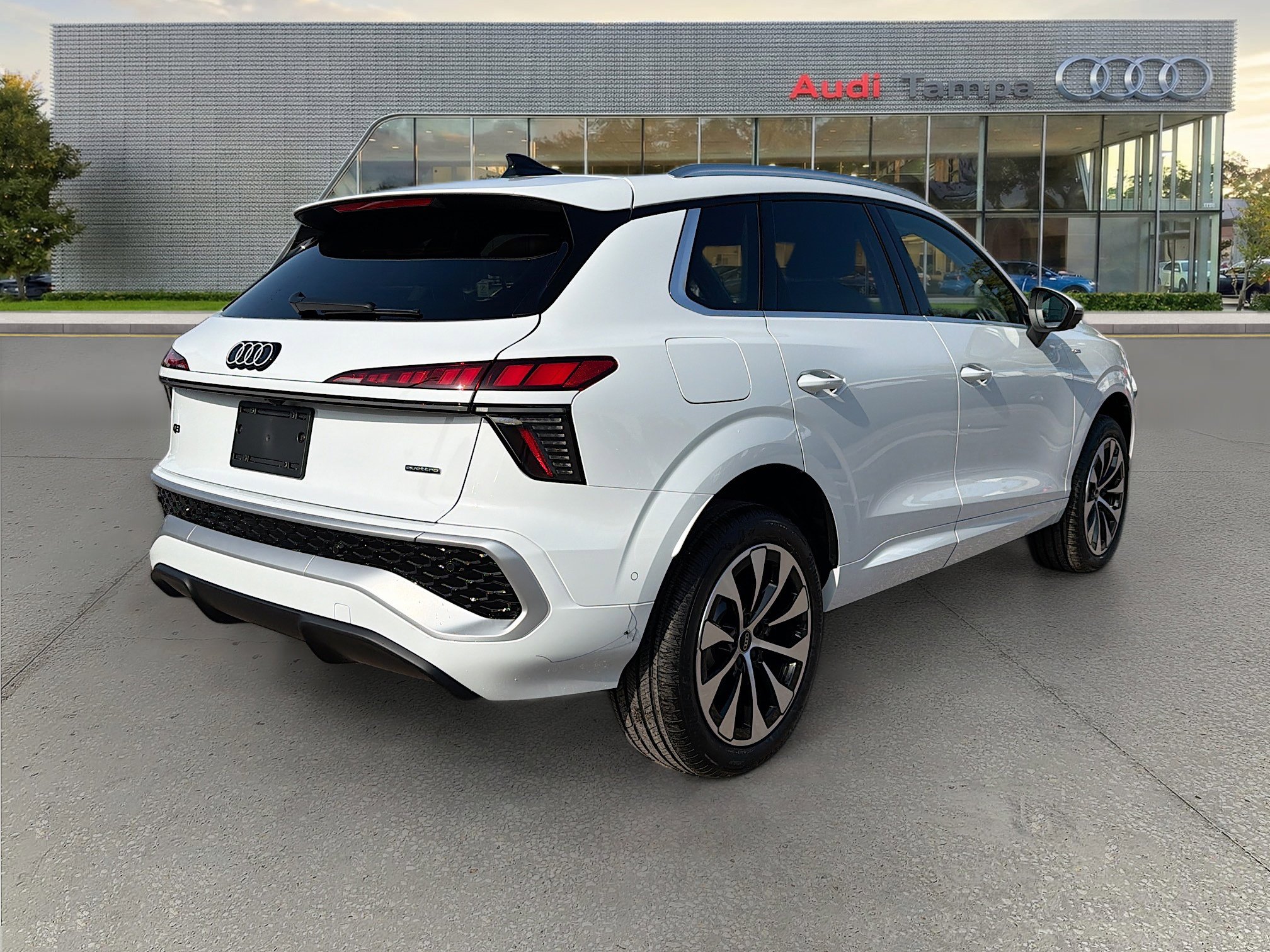 New 2026 Audi Q3 quattro 2.0T image 3