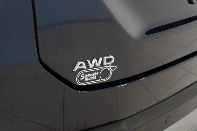 Used 2025 Honda Pilot Elite image 14