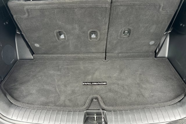 Used 2021 Hyundai Palisade Limited FWD image 18