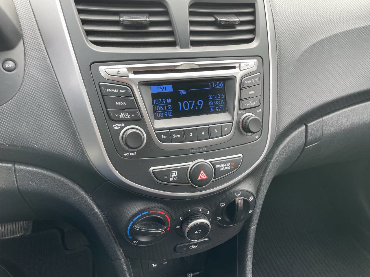 Used 2015 Hyundai Accent GS image 14