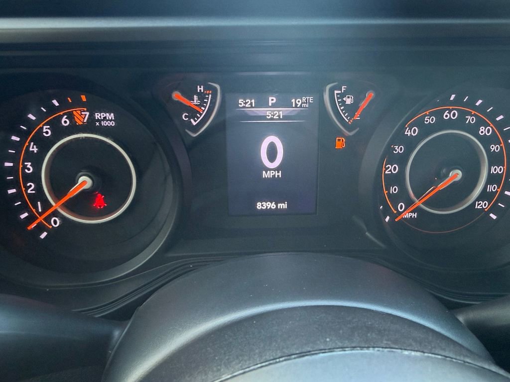 Used 2025 Jeep Gladiator Sport image 14