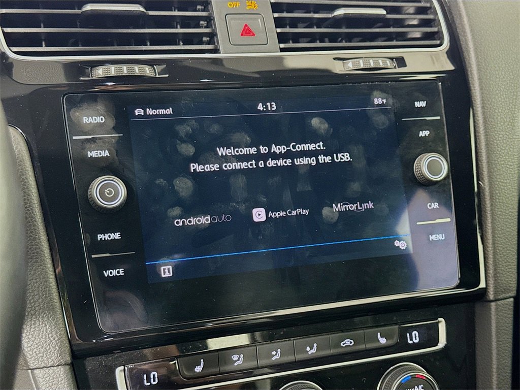 Used 2019 Volkswagen Golf R 4-Door image 15