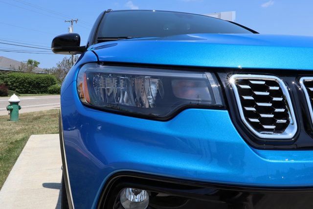 New 2025 Jeep Compass Limited image 4