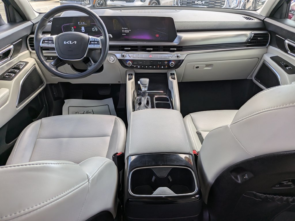Certified 2024 Kia Telluride S w/ S Sunroof Package FWD image 14