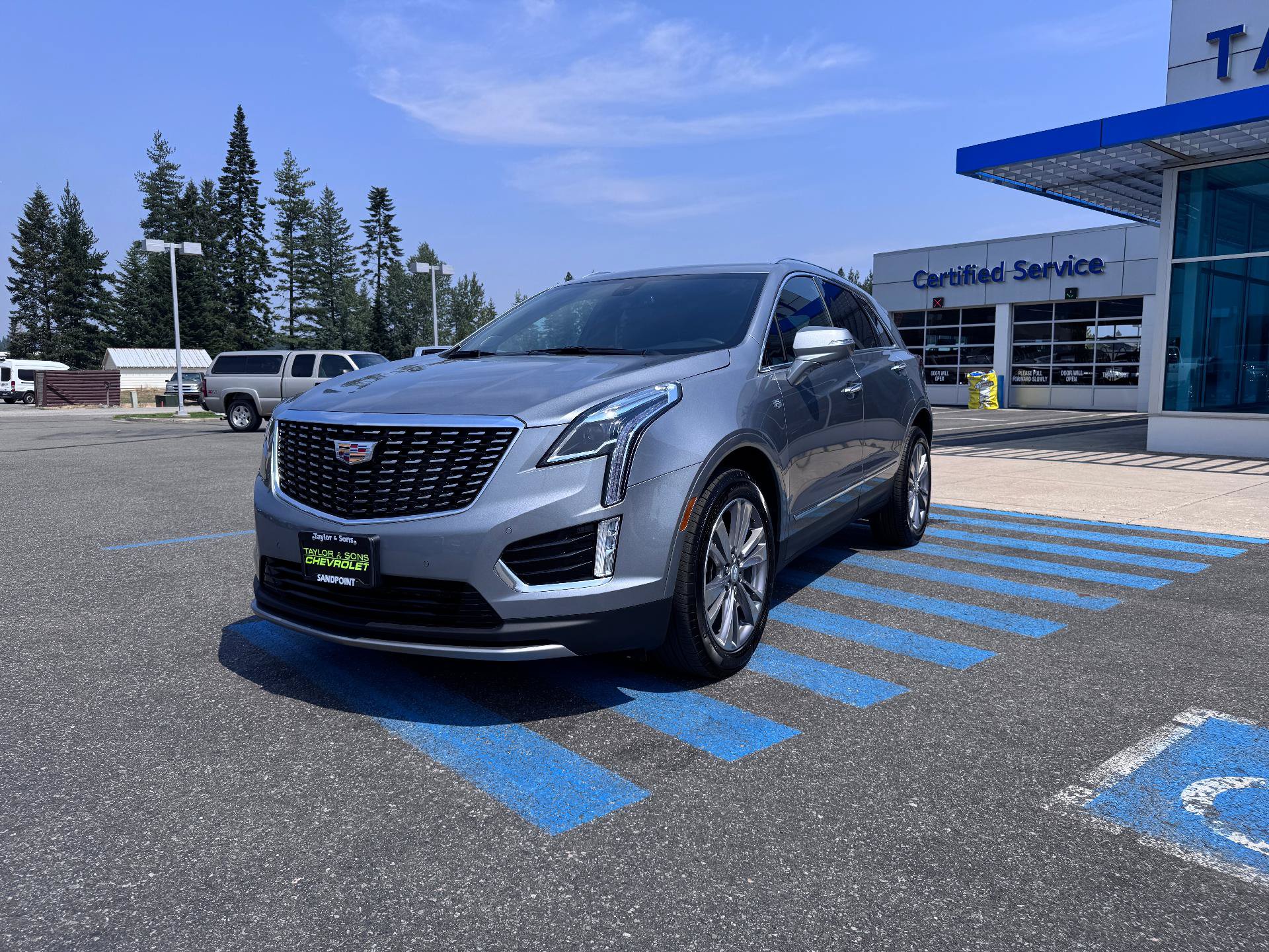 Used 2025 Cadillac XT5 Premium Luxury AWD/4WD image 3