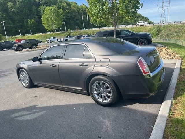 Used 2013 Chrysler 300 C RWD image 27