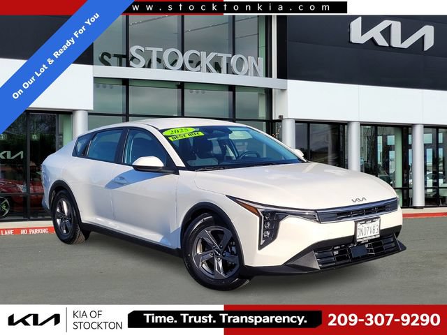 Used 2025 Kia K4 FWD video 1