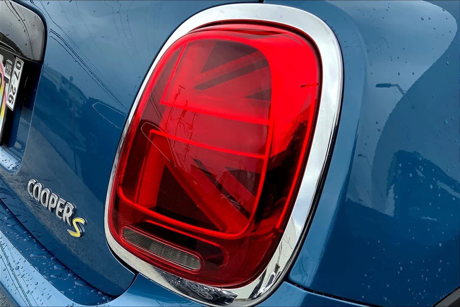 Used 2024 MINI Cooper SE image 31