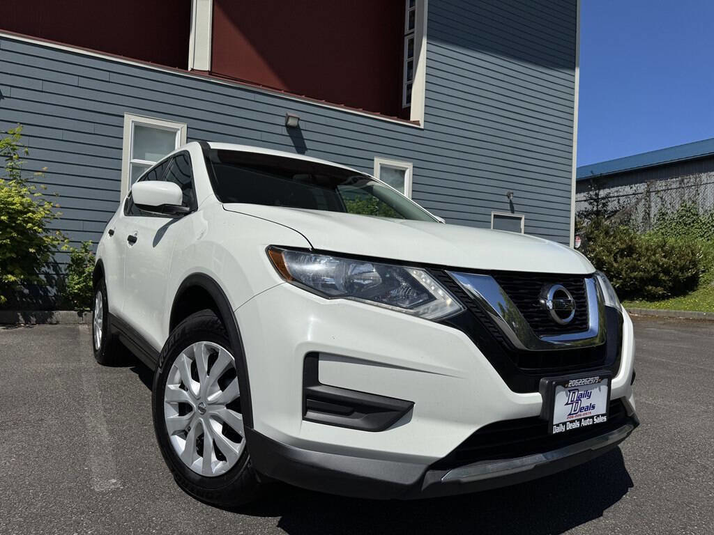 Used 2017 Nissan Rogue S w/ S Family Package