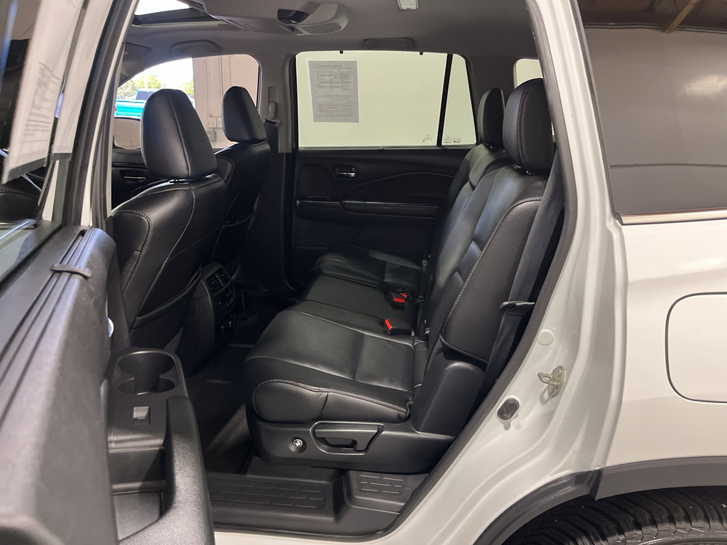 Used 2020 Honda Pilot Touring image 30