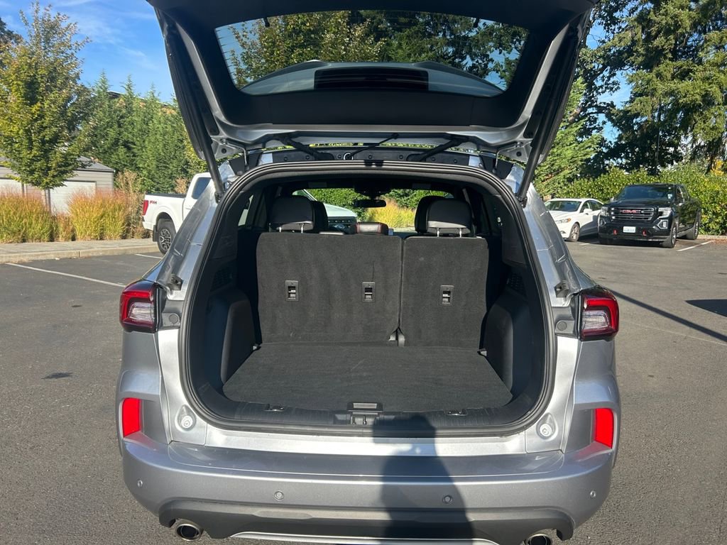 Used 2023 Ford Escape ST-Line w/ Tech Pack #1 image 25