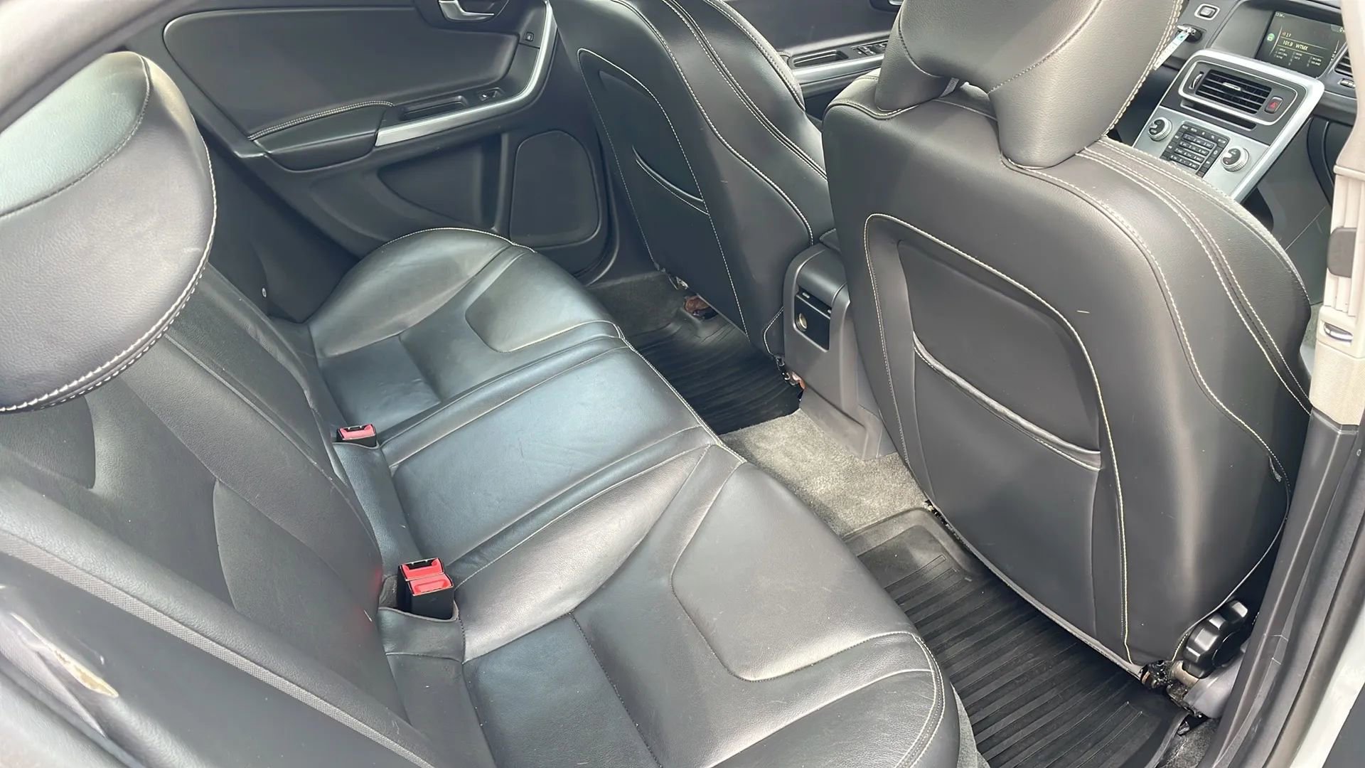 Used 2017 Volvo S60 T5 Dynamic image 14