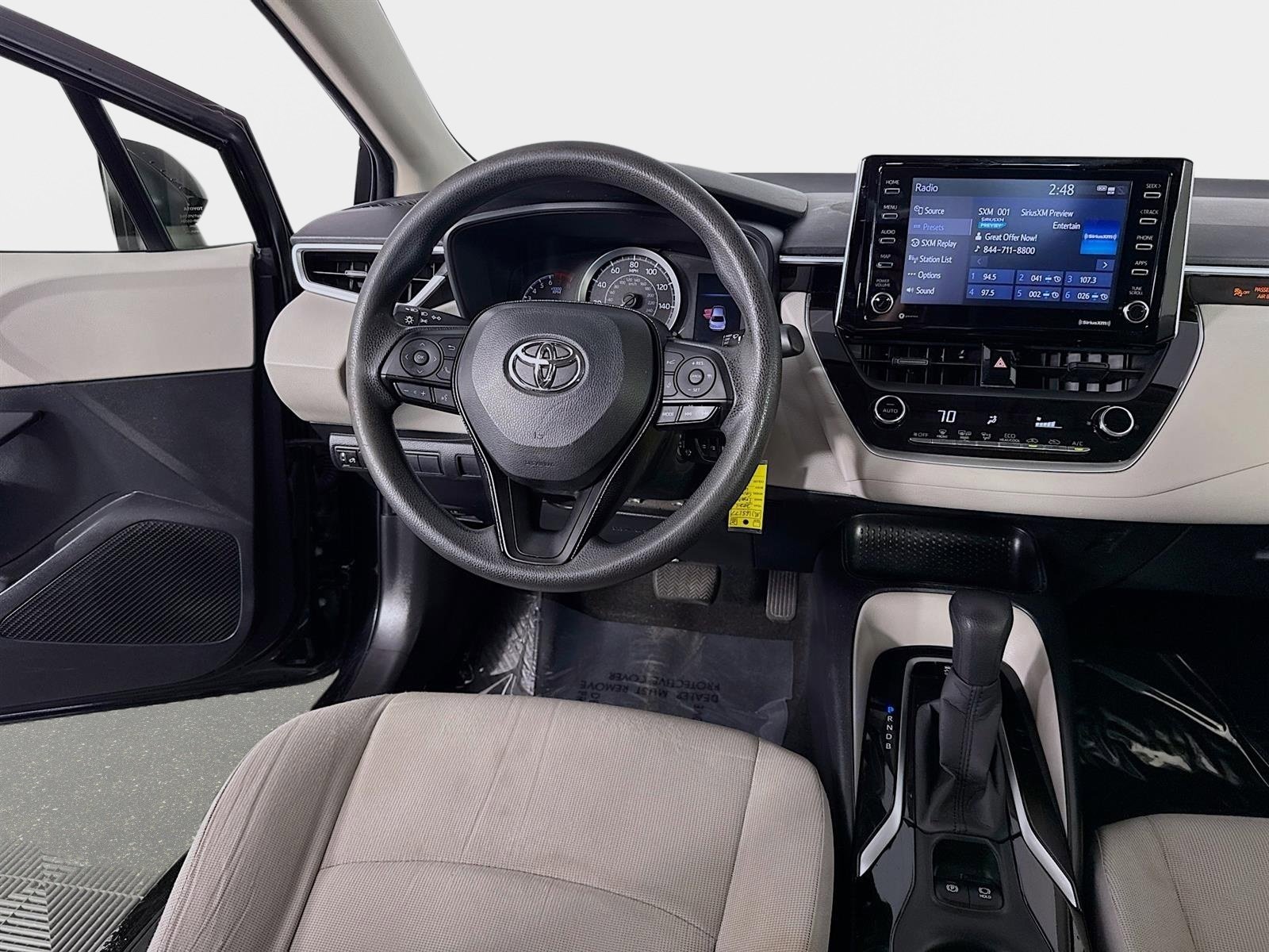 Used 2021 Toyota Corolla LE image 22