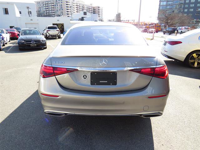Used 2022 Mercedes-Benz S 580 4MATIC Sedan image 3