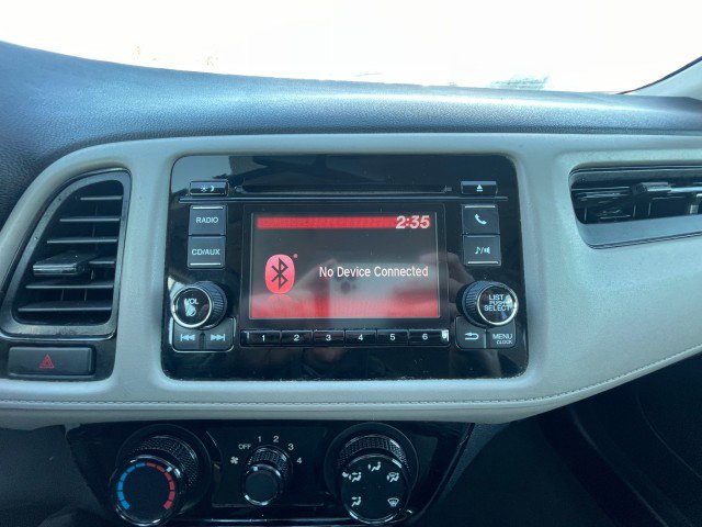 Used 2016 Honda HR-V LX image 30