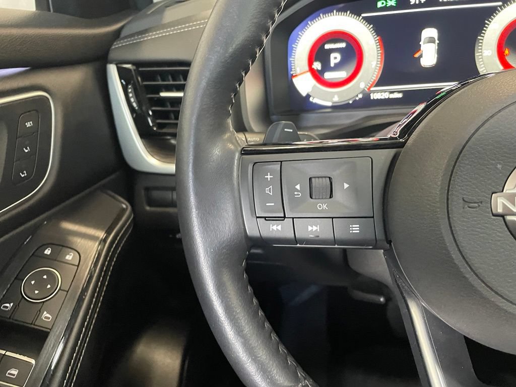 Certified 2024 Nissan Rogue Platinum FWD image 13