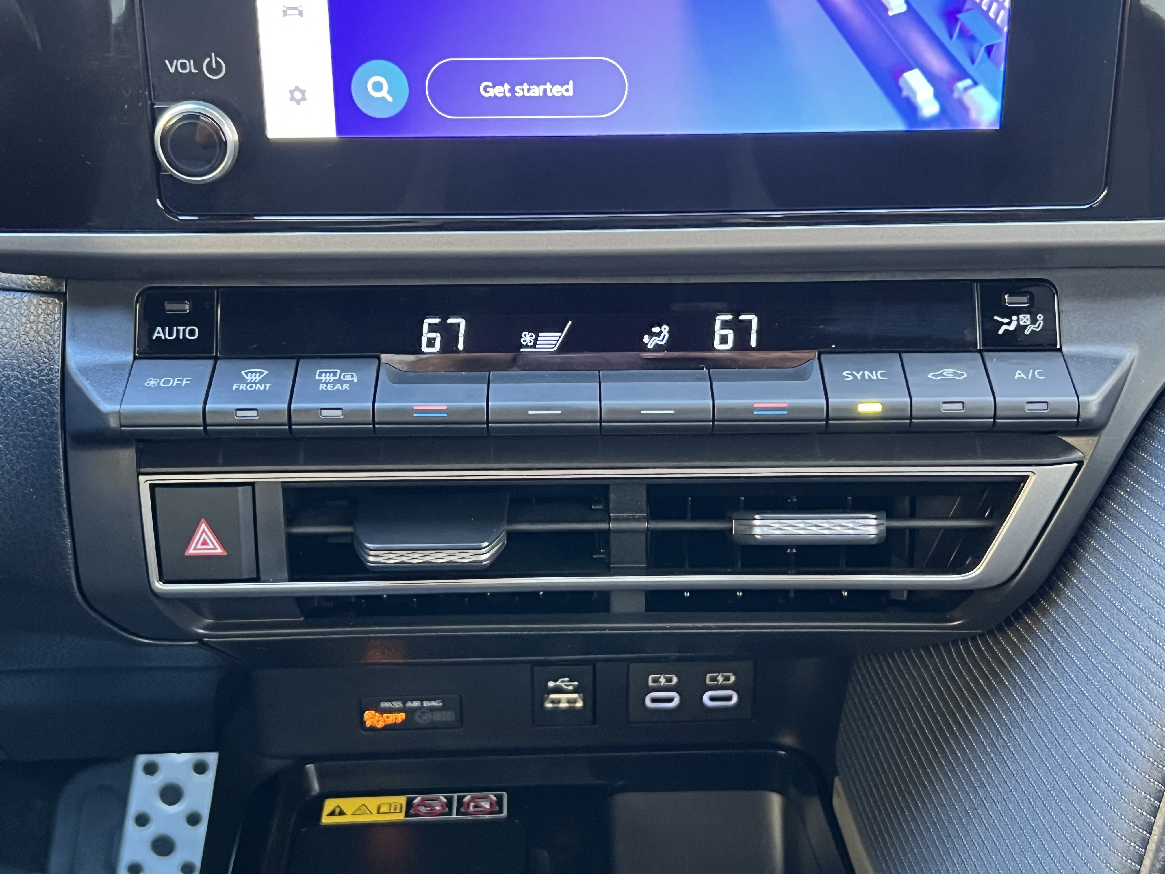 Used 2025 Toyota Camry SE FWD image 29