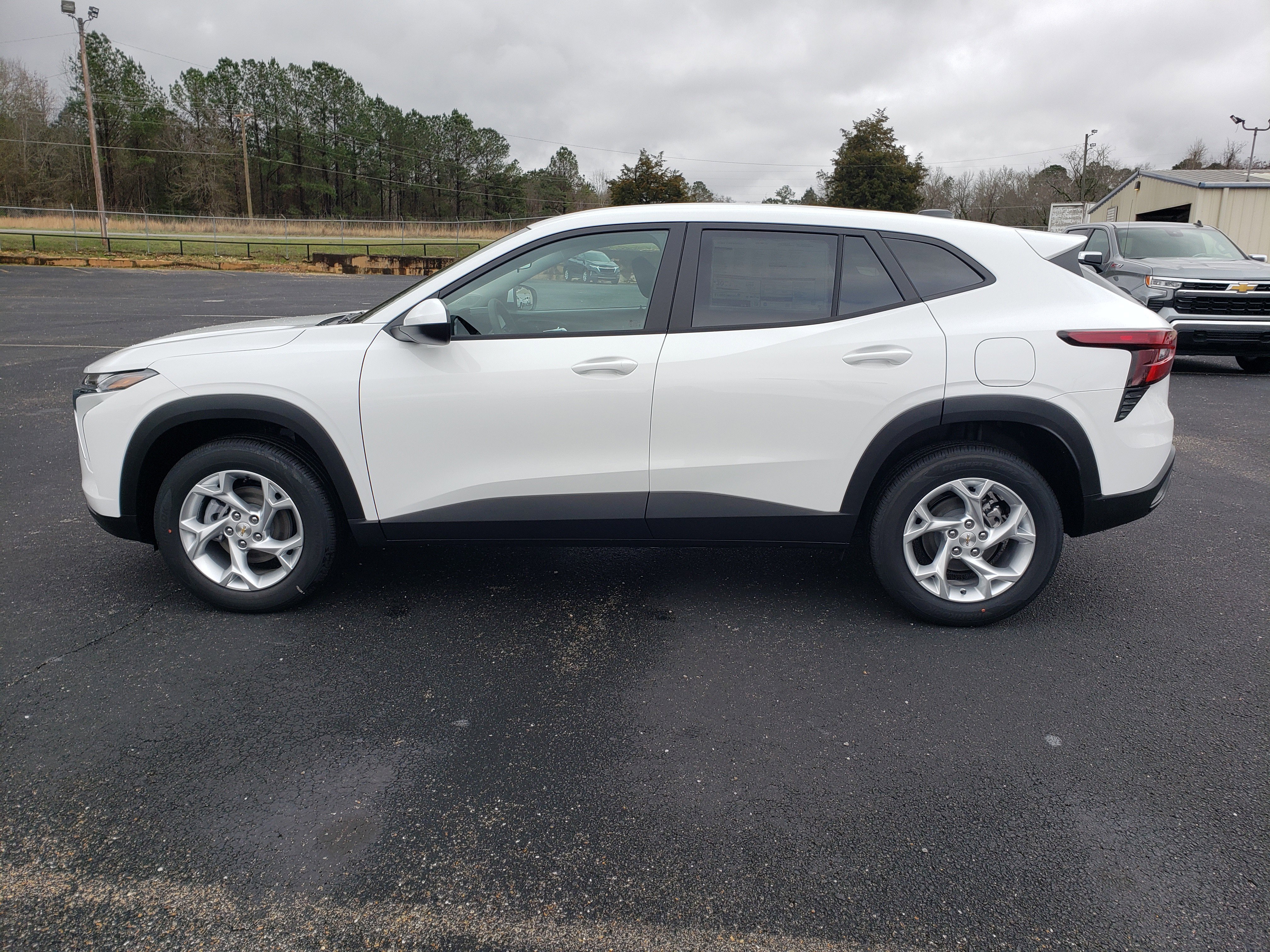 New 2026 Chevrolet Trax LS image 6