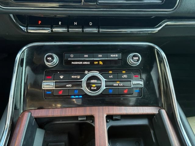 Used 2022 Lincoln Navigator L Reserve AWD/4WD image 36