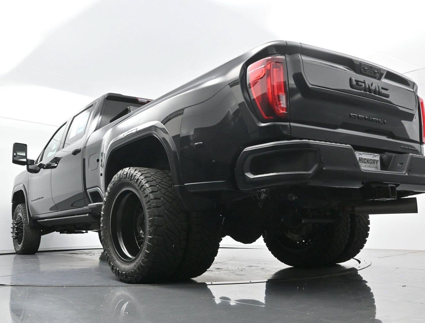 Used 2022 GMC Sierra 3500 Denali w/ Denali Ultimate Package AWD/4WD image 53
