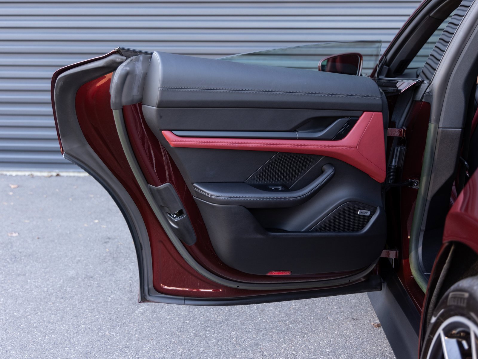 Used 2023 Porsche Taycan image 22