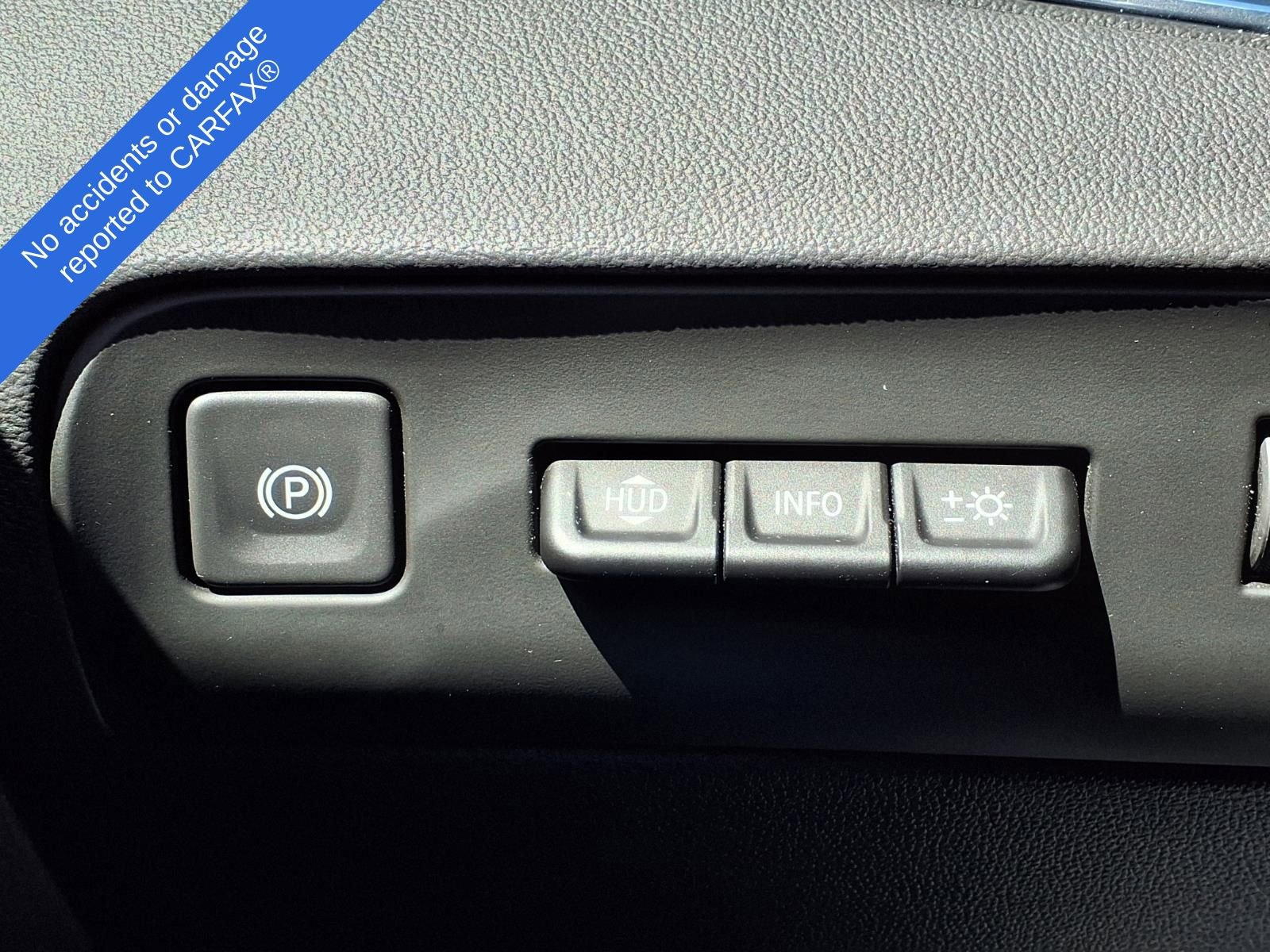 Used 2024 Buick Enclave Avenir w/ Avenir Technology Package AWD/4WD image 30