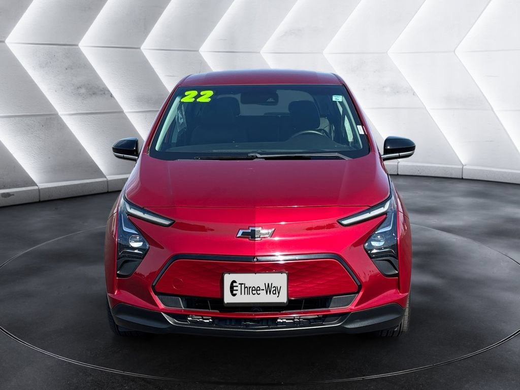 Certified 2022 Chevrolet Bolt LT w/ Infotainment Package FWD image 8