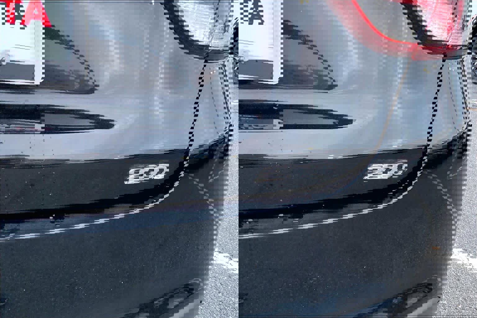 Used 2015 Chrysler 200 LX image 9