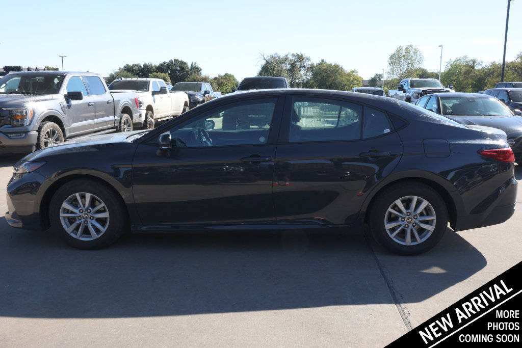 Used 2026 Toyota Camry LE FWD image 8